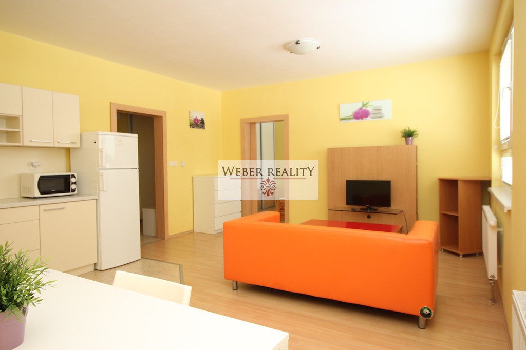 WEBER REALITY 2-izbový byt v novostavbe v Lamači na Bakošovej ul. s vlastným kúrením a parkingom