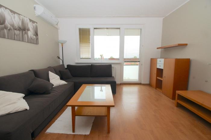 3-izb.byt v Prievoze, kompl.zariadený, cena vrátane Energií aj internetu