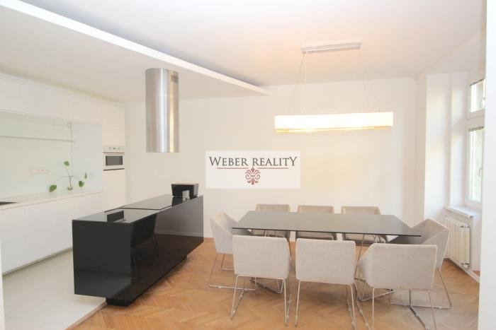 2-izb.luxusný, kompletne zariadený byt pri Dunaji, s balkónom, cena je vrátane Energií